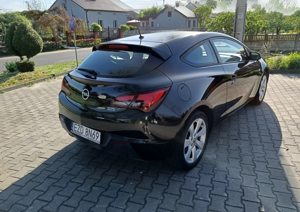 Opel Astra cena 30500 przebieg: 96834, rok produkcji 2012 z Zambrów małe 121